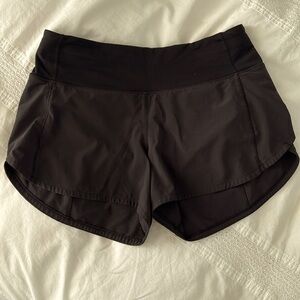 Lululemon speed up short 2.5” size 4, like new